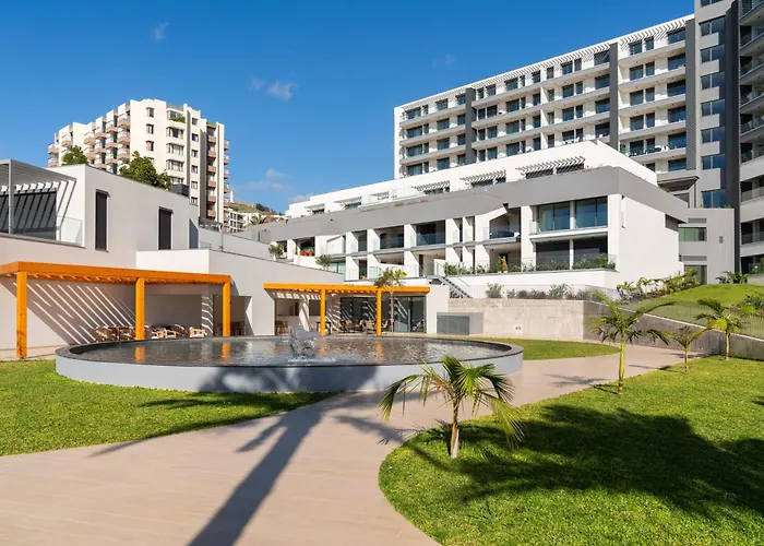 Acqua Iv By An Island Apartment