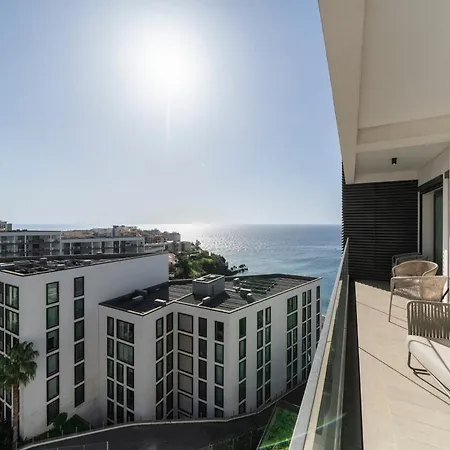 Apartment Acqua Iv By An Island