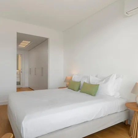 Acqua Iv By An Island Funchal (Madeira)