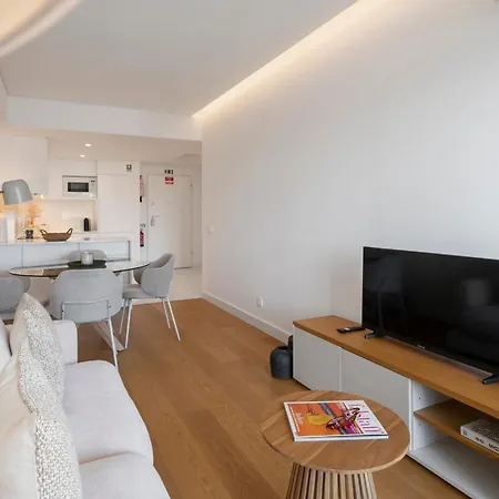 Acqua Iv By An Island Funchal (Madeira)