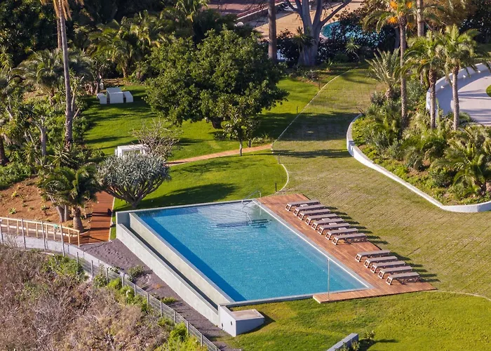 Acqua Iv By An Island * 푼샬