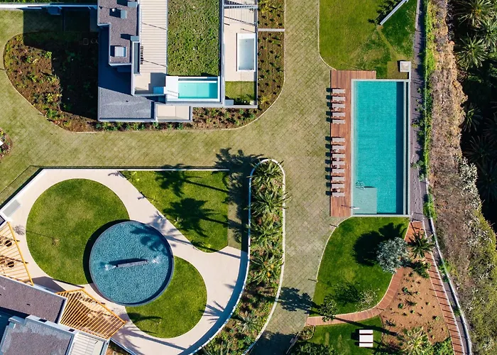 Acqua Iv By An Island *