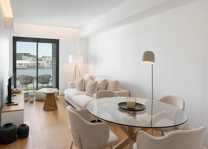 Acqua Iv By An Island 푼샬