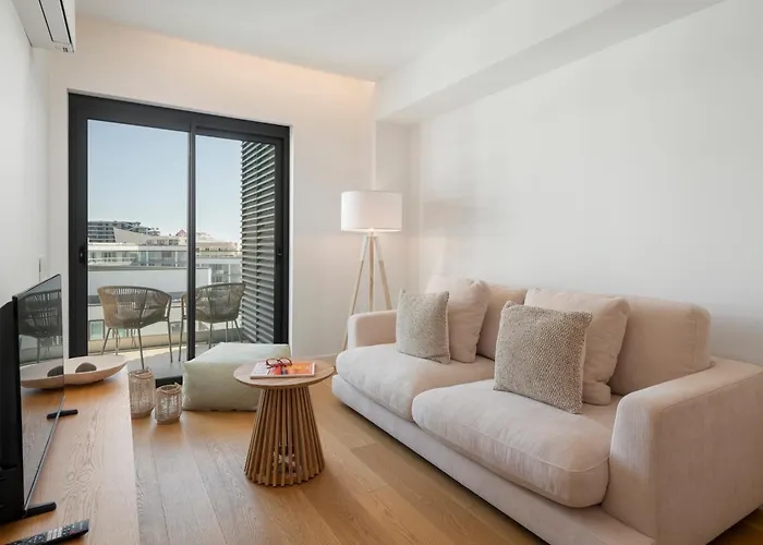 Acqua Iv By An Island * 푼샬