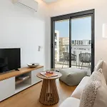 Apartment Acqua Iv By An Island
